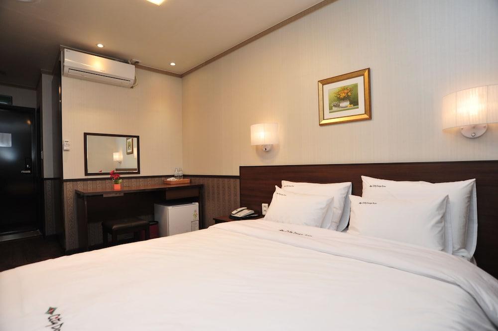 Global Inn Seoul Dongdaemun City Days Inn מראה חיצוני תמונה