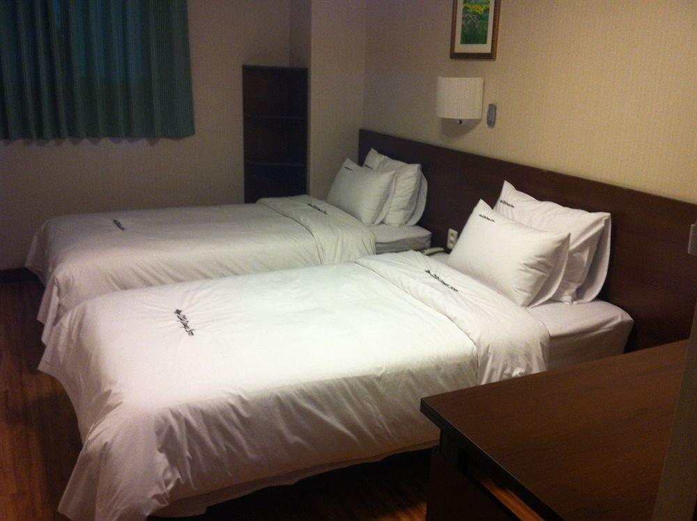 Global Inn Seoul Dongdaemun City Days Inn מראה חיצוני תמונה