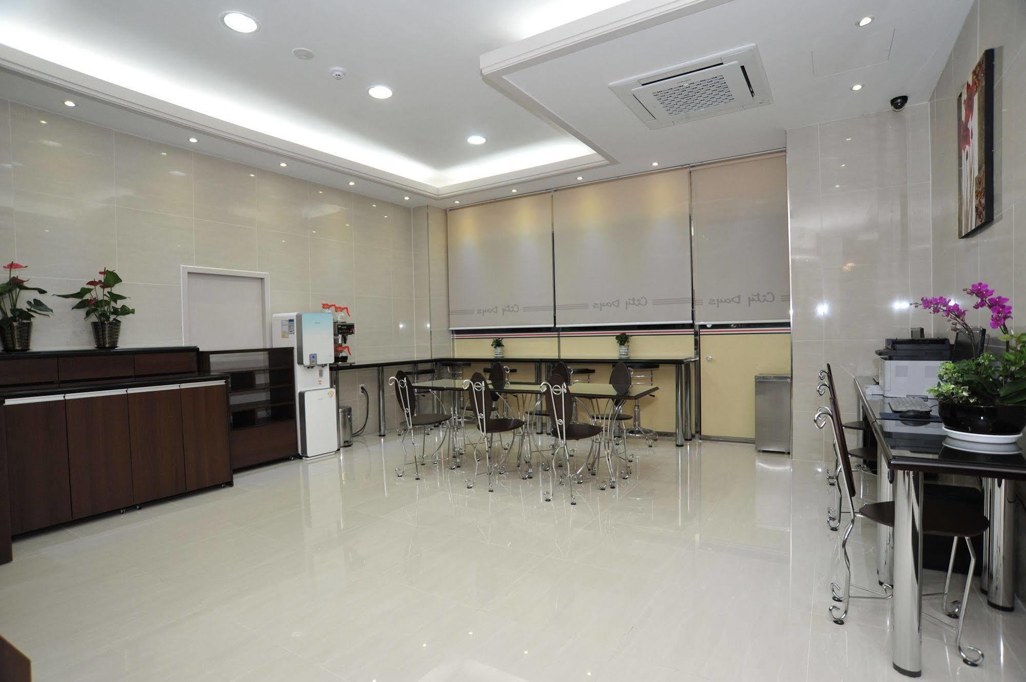 Global Inn Seoul Dongdaemun City Days Inn מראה חיצוני תמונה