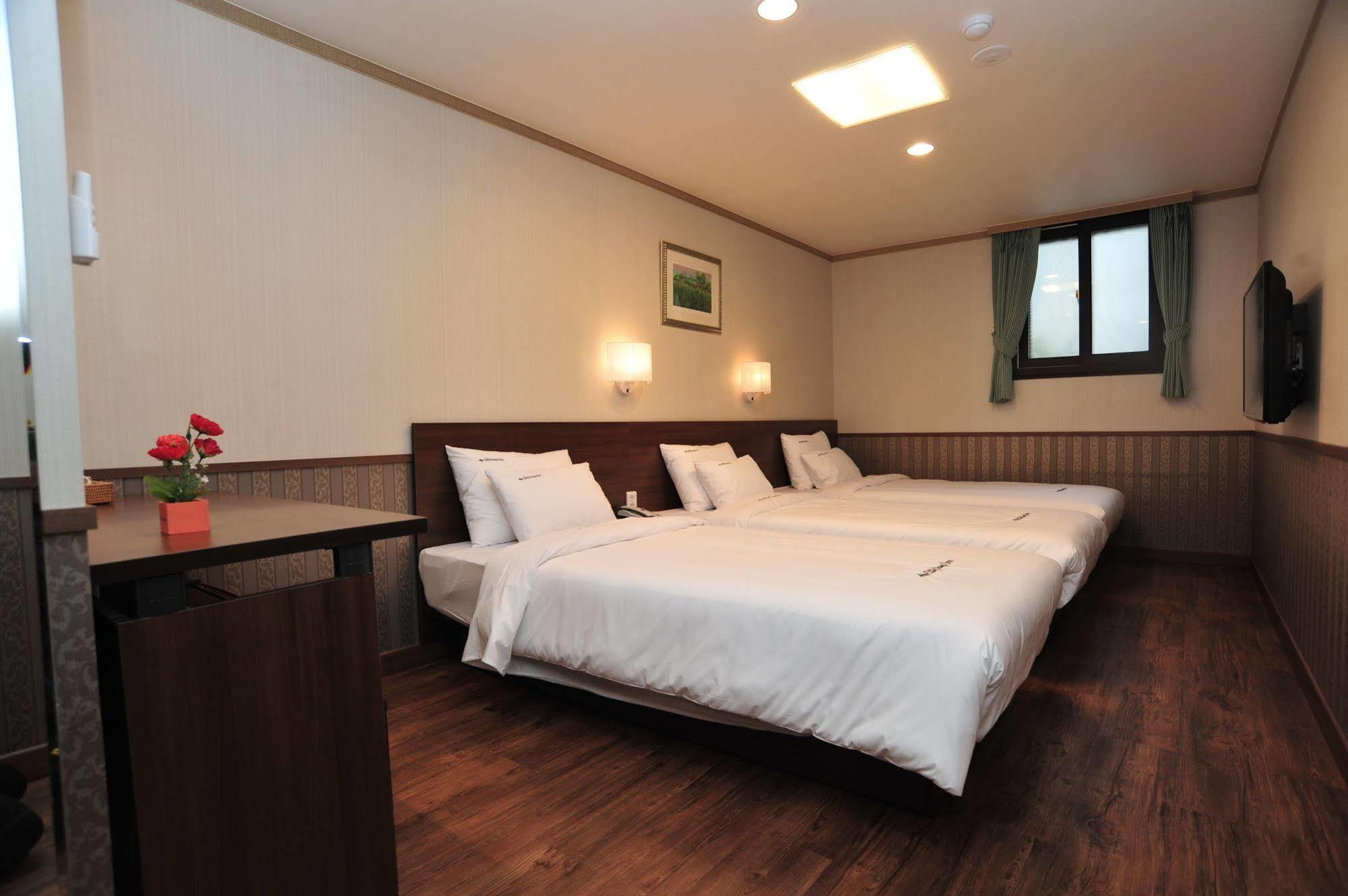 Global Inn Seoul Dongdaemun City Days Inn מראה חיצוני תמונה
