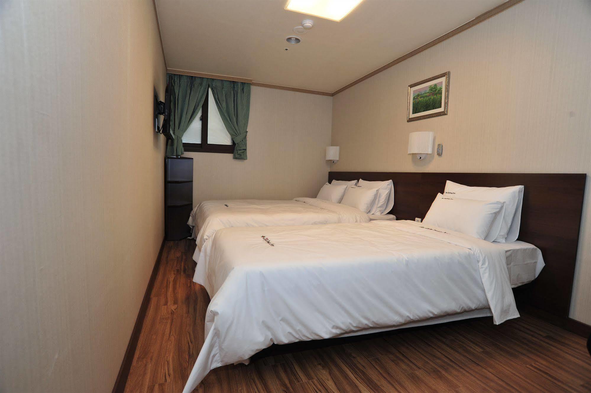 Global Inn Seoul Dongdaemun City Days Inn מראה חיצוני תמונה