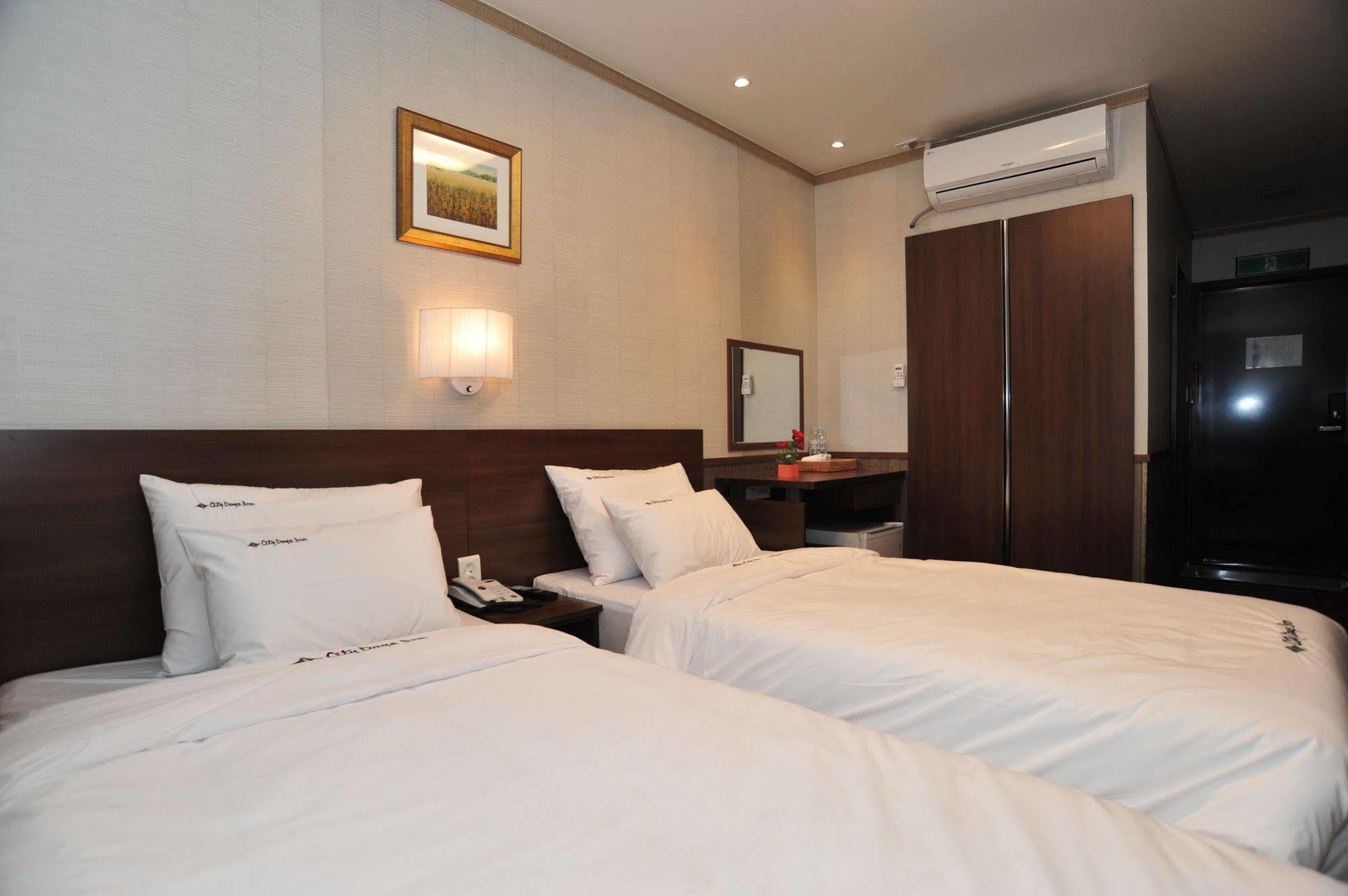 Global Inn Seoul Dongdaemun City Days Inn מראה חיצוני תמונה