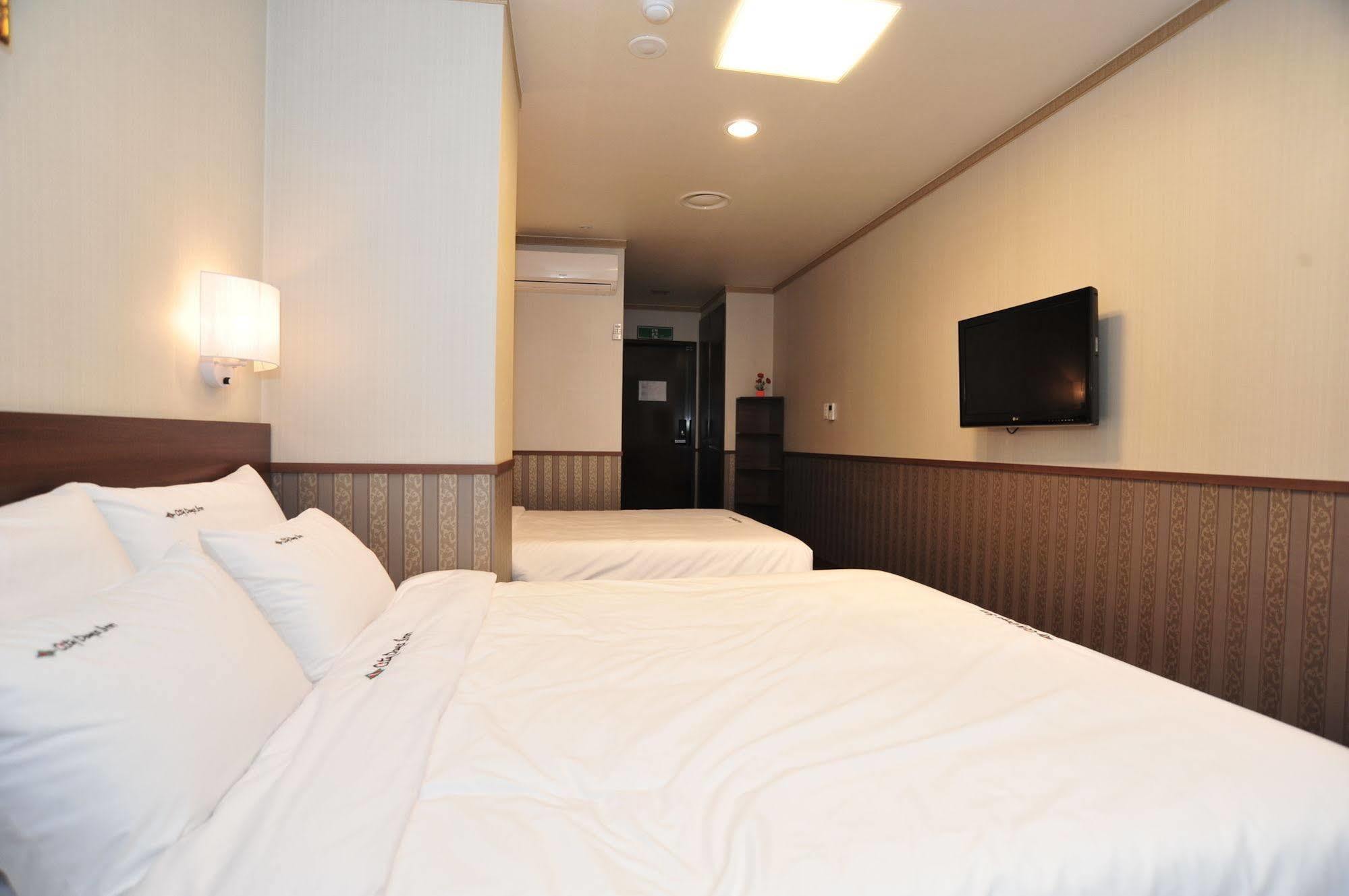 Global Inn Seoul Dongdaemun City Days Inn מראה חיצוני תמונה